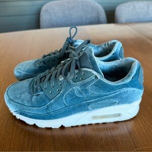 Nike Air Max 90 teal velvet women’s 8